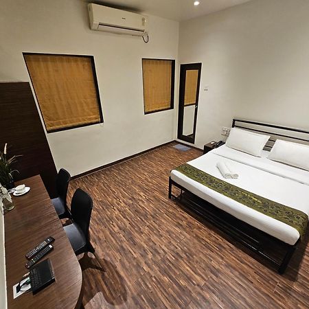 Hotel Kumkum Bombay Eksteriør billede
